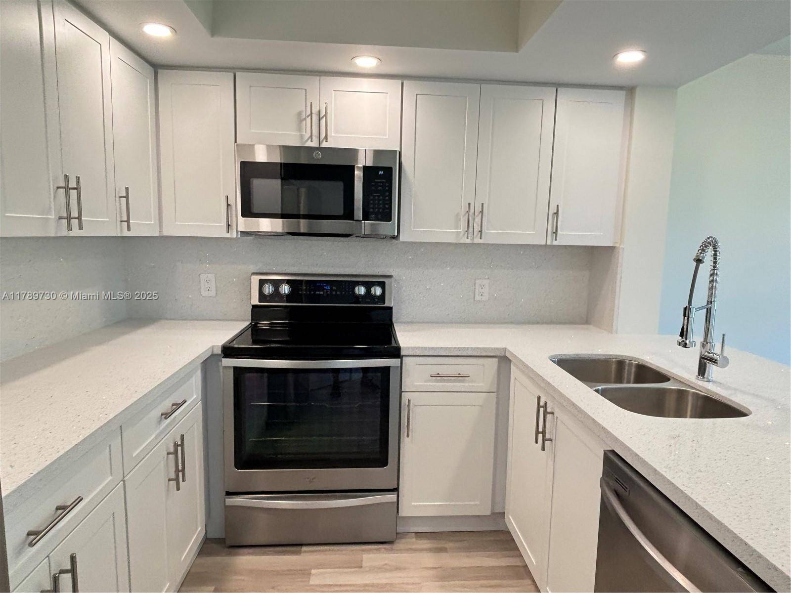 Pembroke Pines, FL 33027,100 SW 130th Ter #303C