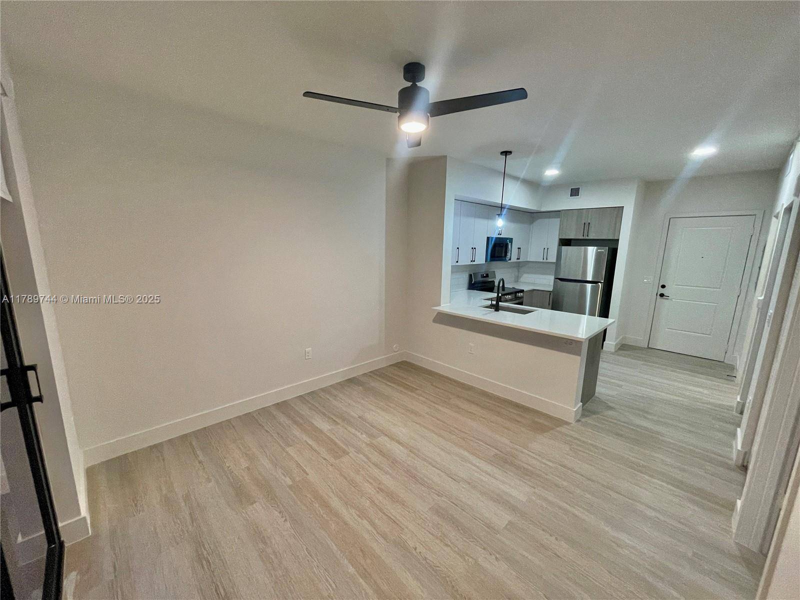 Miami, FL 33157,18412 Homestead Ave #418