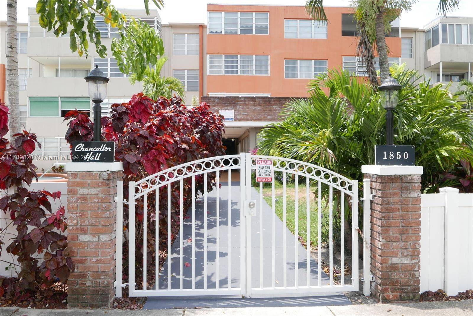 North Miami Beach, FL 33162,1850 NE 169th St #209