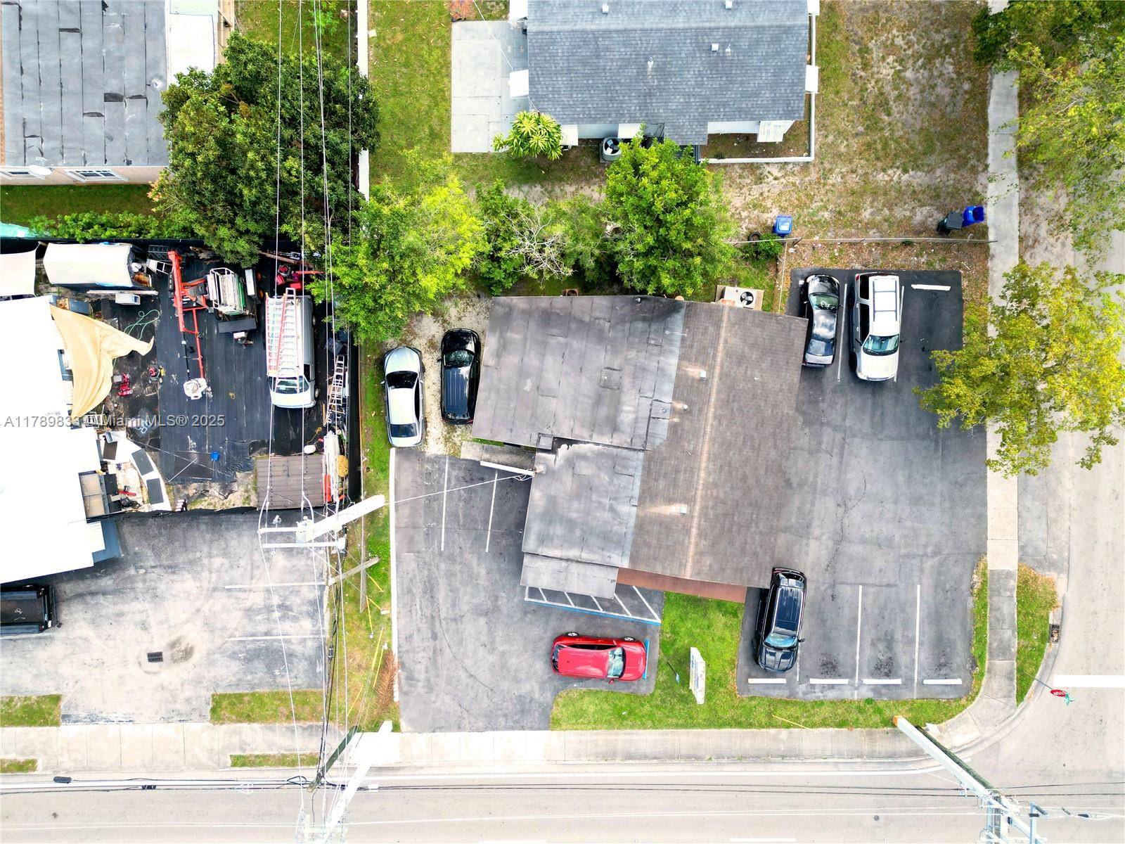 Hollywood, FL 33024,7050 Taft St