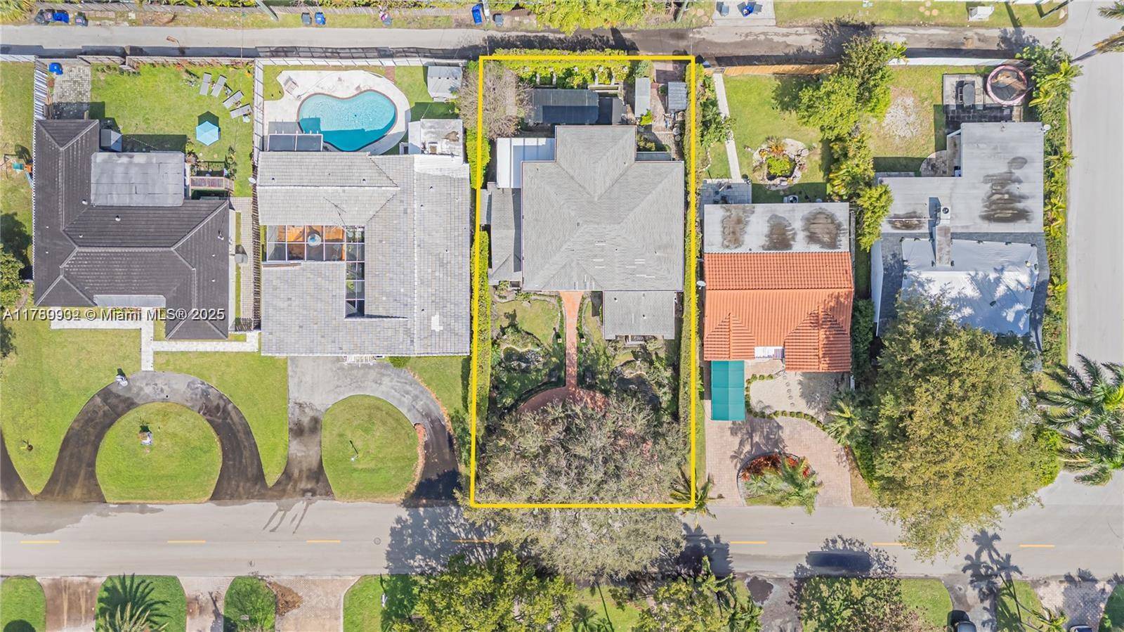 Hollywood, FL 33019,1111 Washington St #0