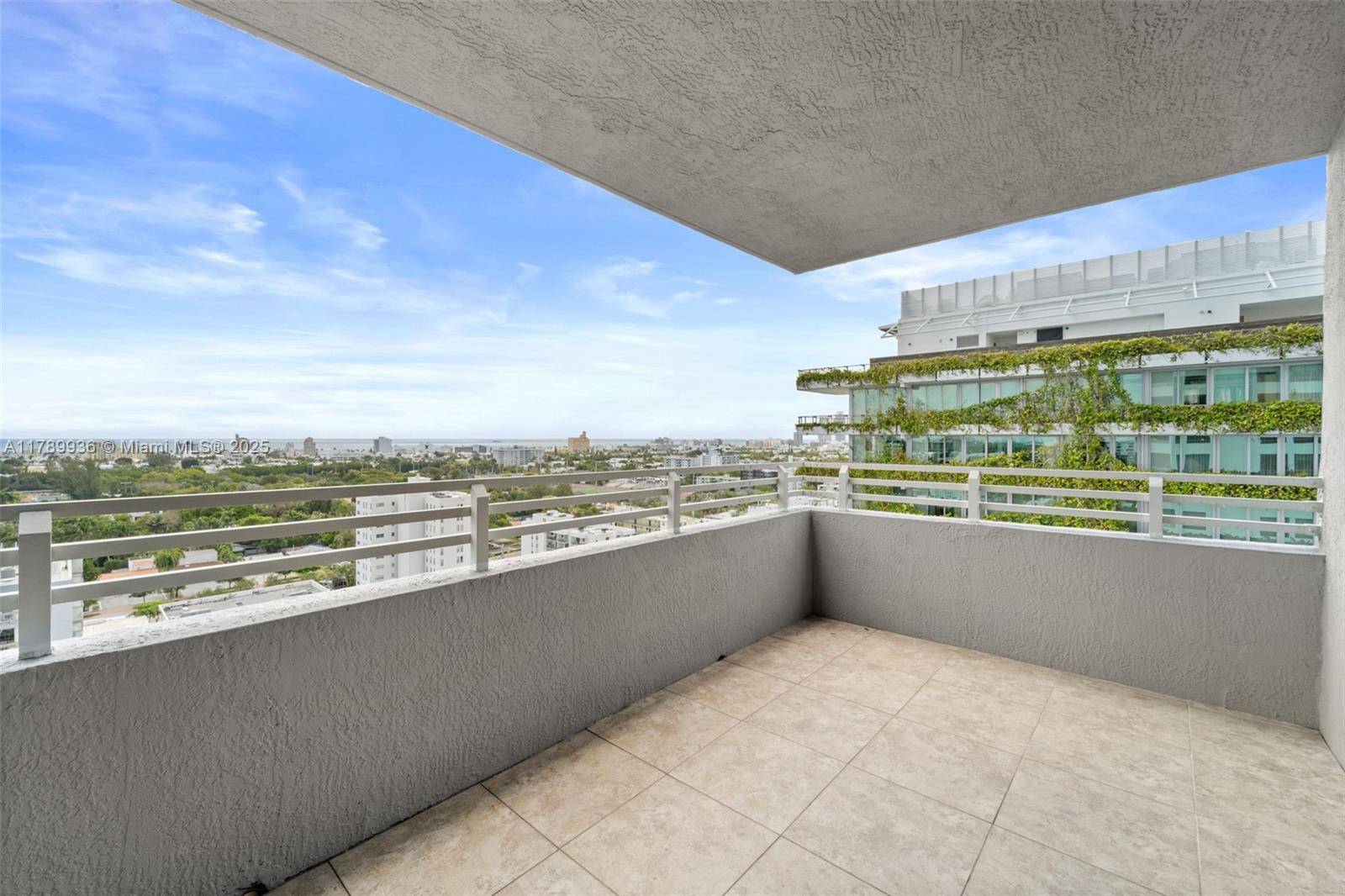 Miami Beach, FL 33139,1330 West Ave #1614