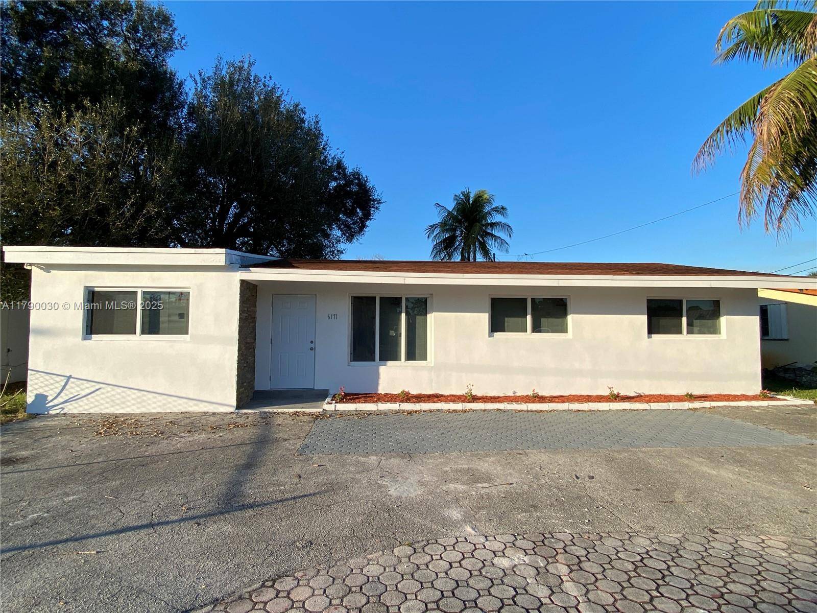 Hollywood, FL 33023,6171 Washington St