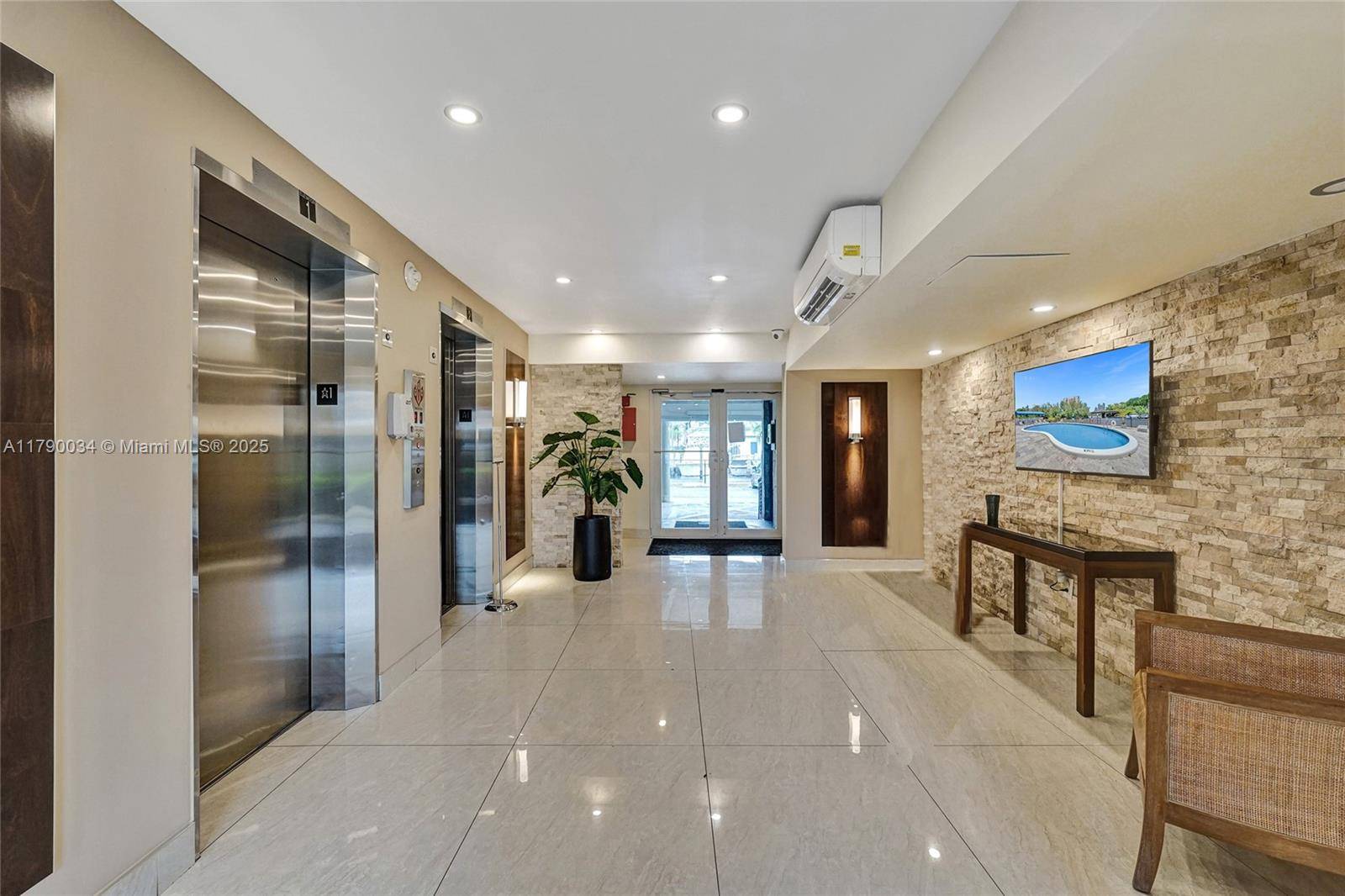 Hallandale Beach, FL 33009,200 Diplomat Pkwy #433