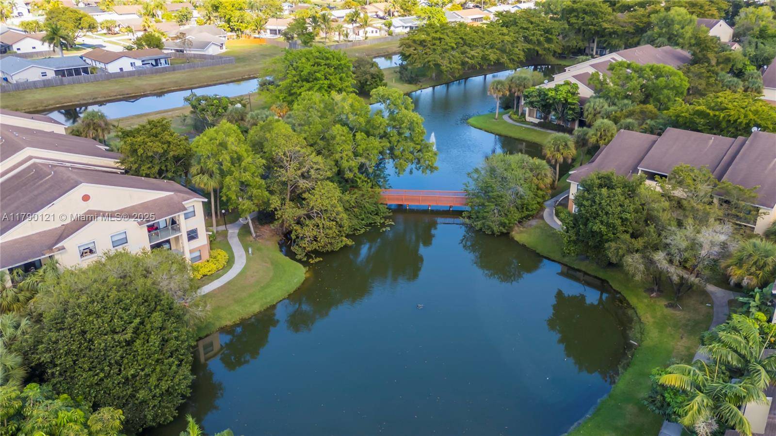 Sunrise, FL 33322,9999 Summerbreeze Dr #108