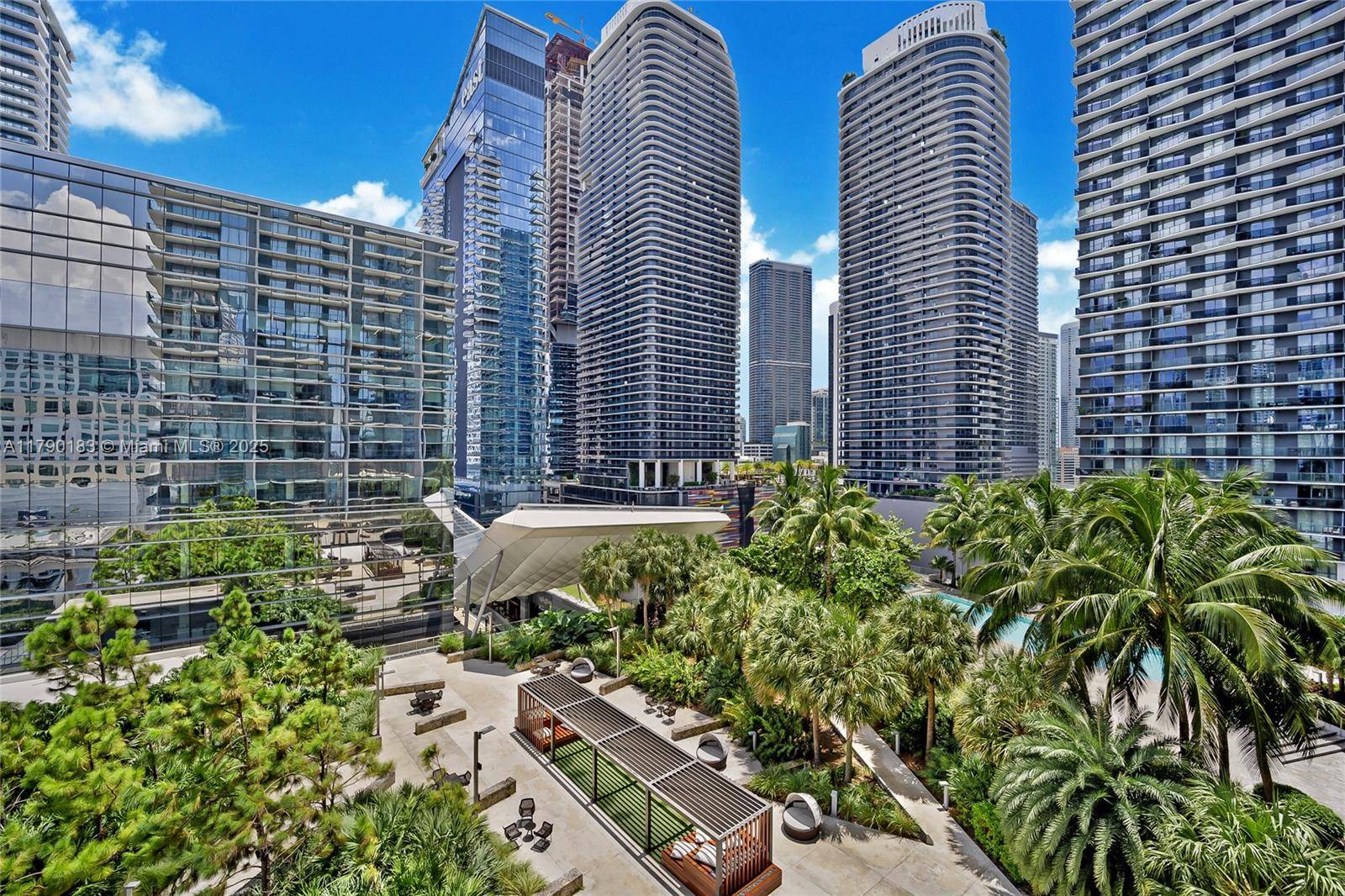 Miami, FL 33130,88 SW 7th St #1009