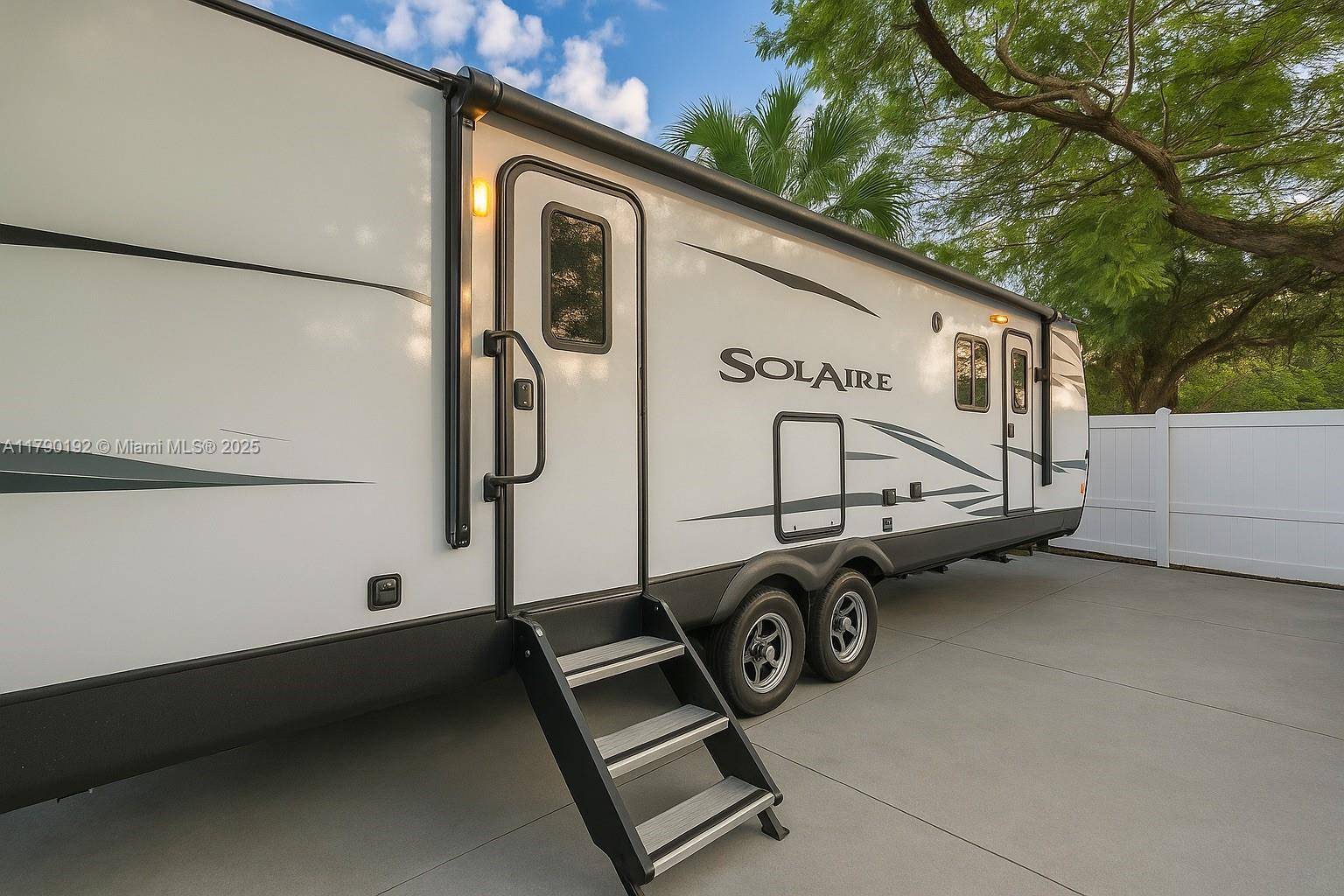 Fort Lauderdale, FL 33311,1100 NW 7th Ave