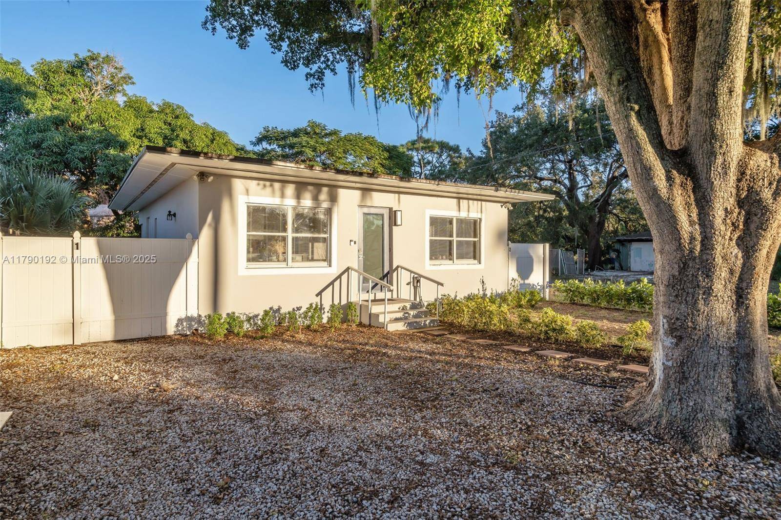 Fort Lauderdale, FL 33311,1100 NW 7th Ave