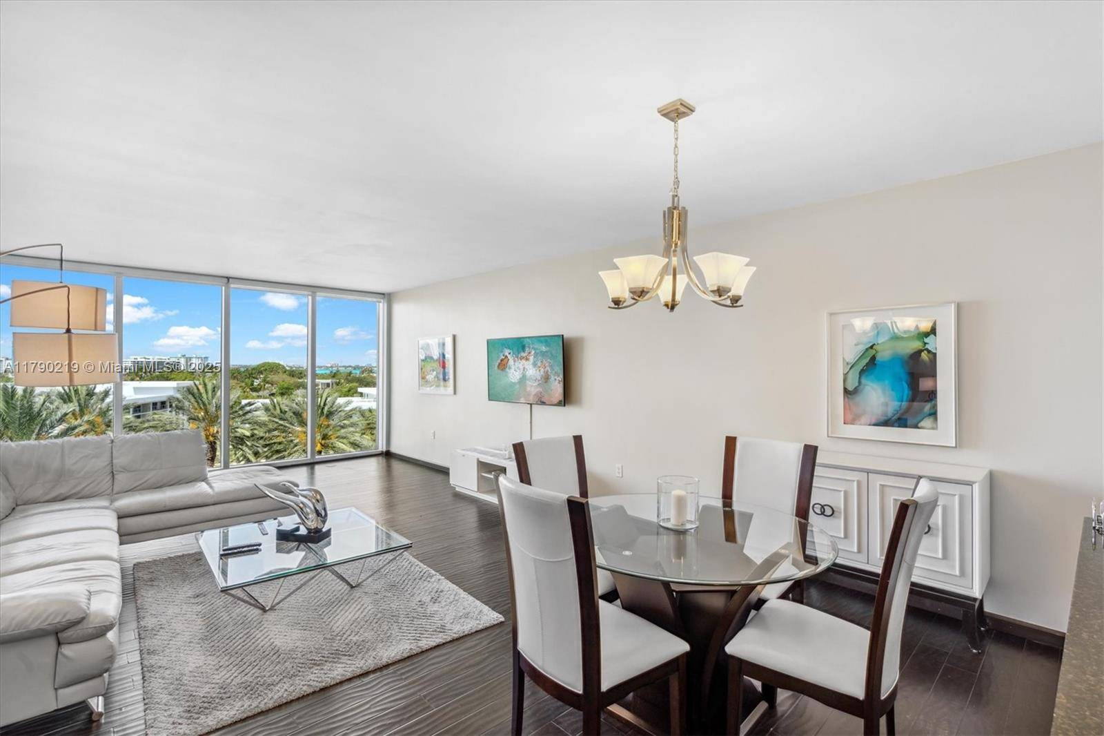 Bal Harbour, FL 33154,10275 Collins Ave #529