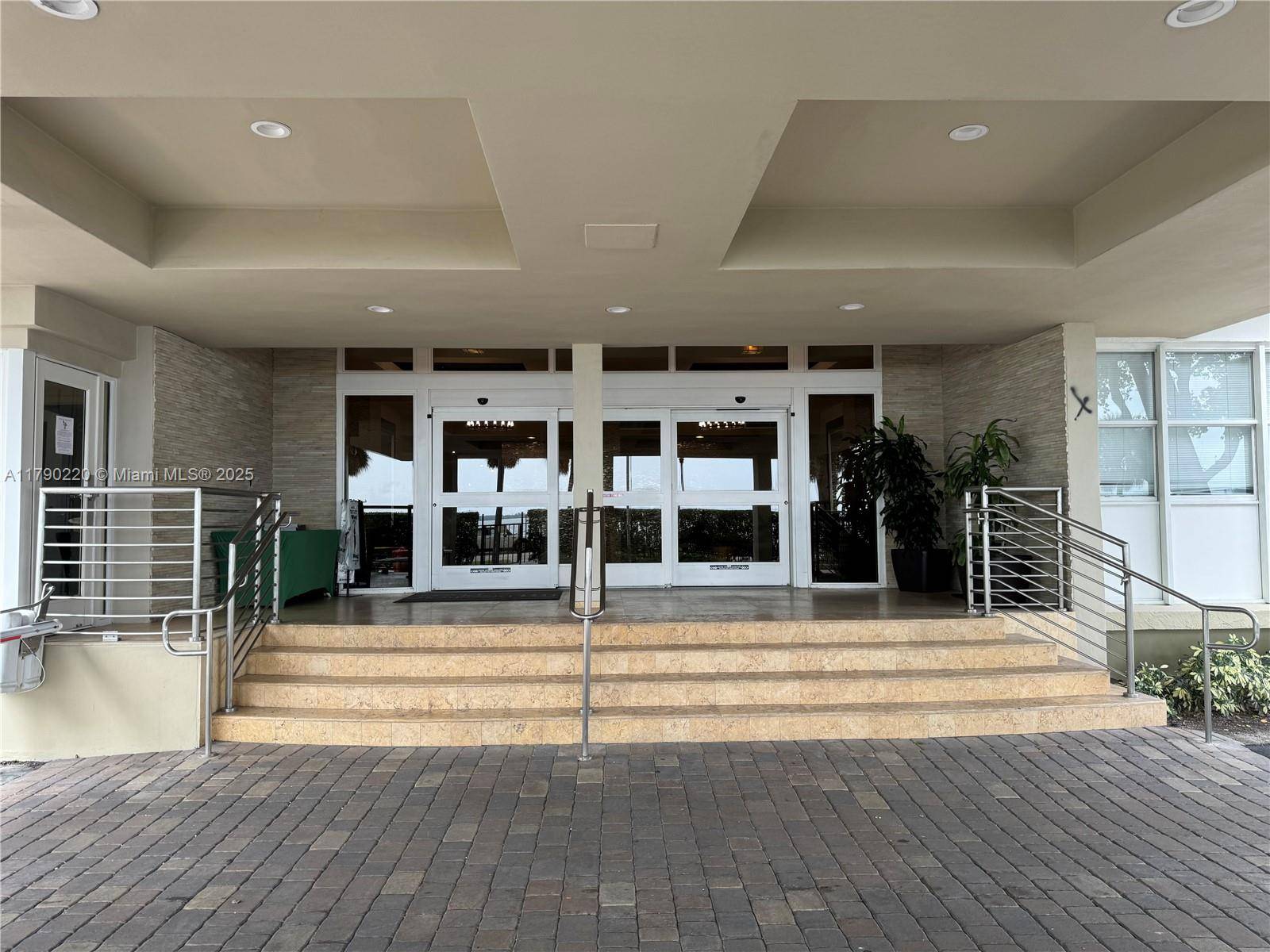 Miami, FL 33131,1420 Brickell Bay Dr #103A1