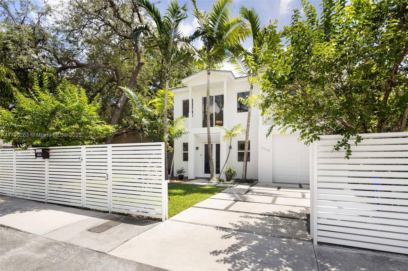 Coconut Grove, FL 33133,3648 Oak Ave