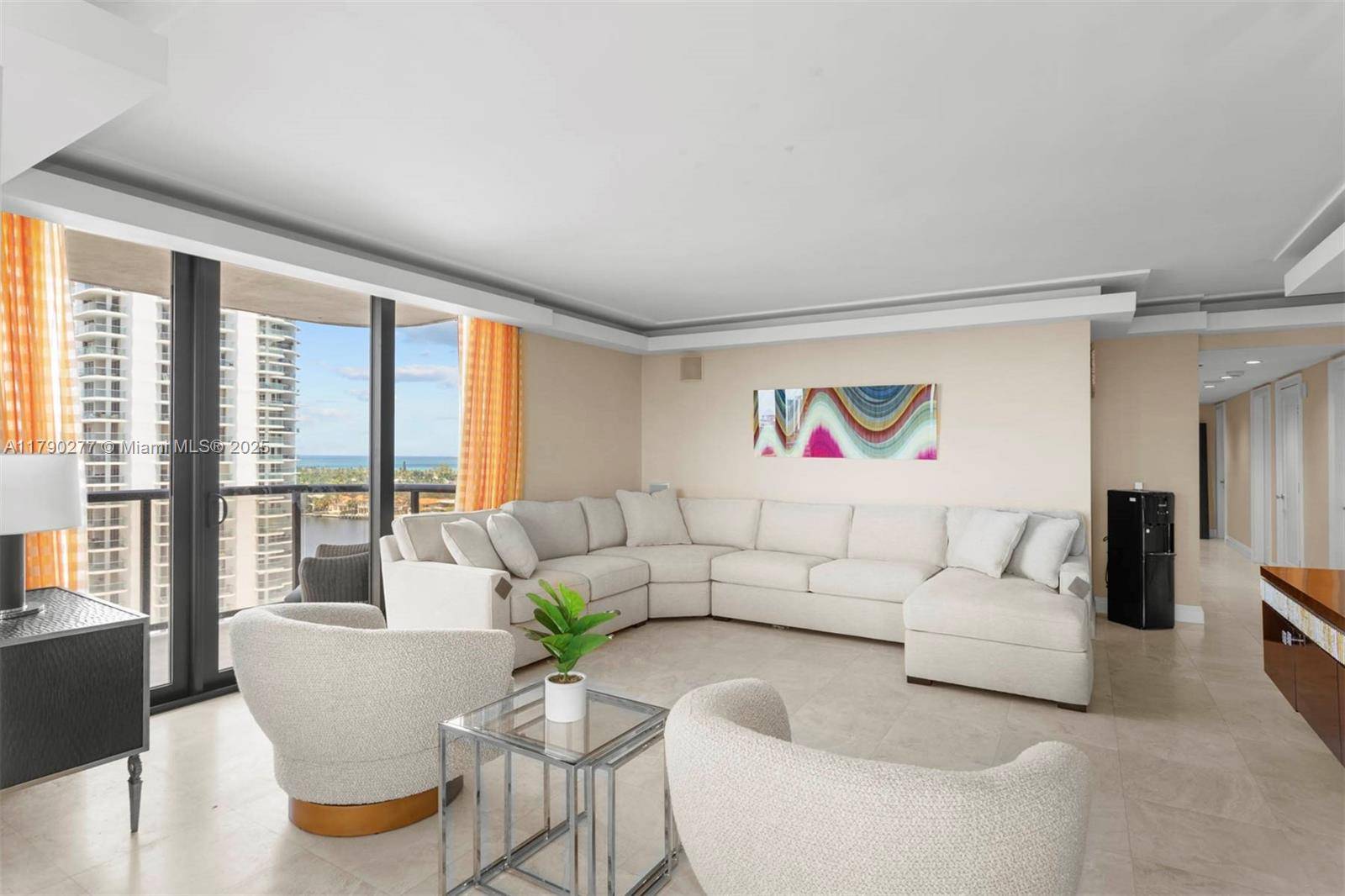 Aventura, FL 33180,19667 Turnberry Way #14E