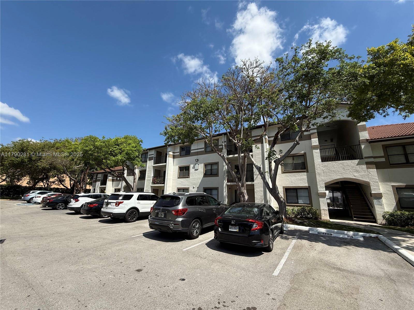Hollywood, FL 33021,650 S Park Rd #17-5