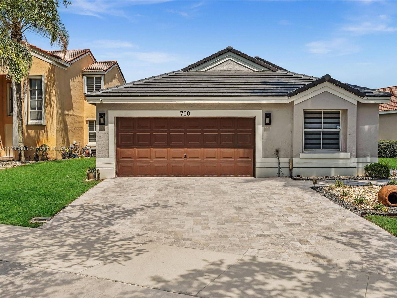 Weston, FL 33327,700 Sand Creek Cir