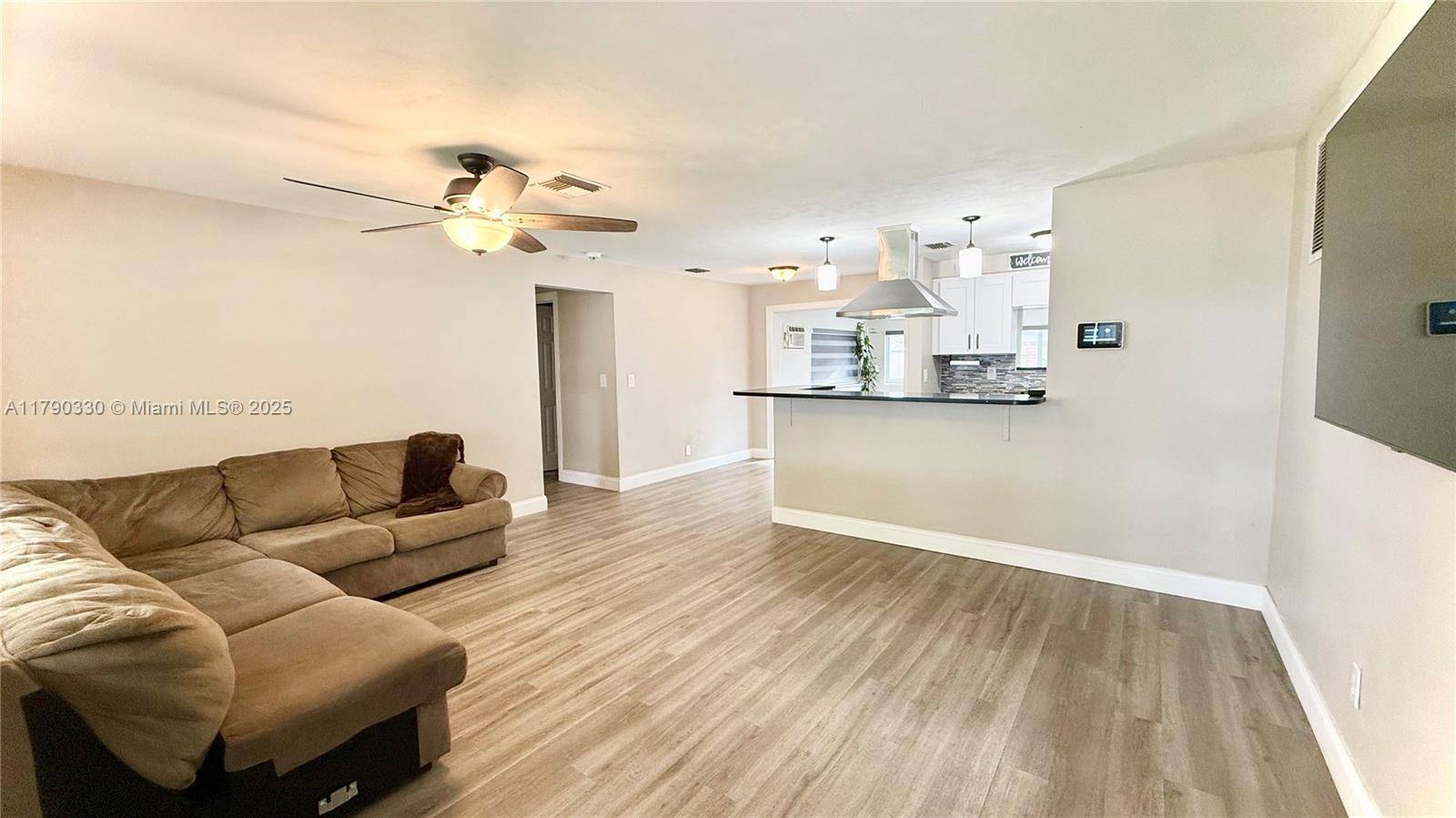 Cooper City, FL 33328,5107 SW 92nd Ave