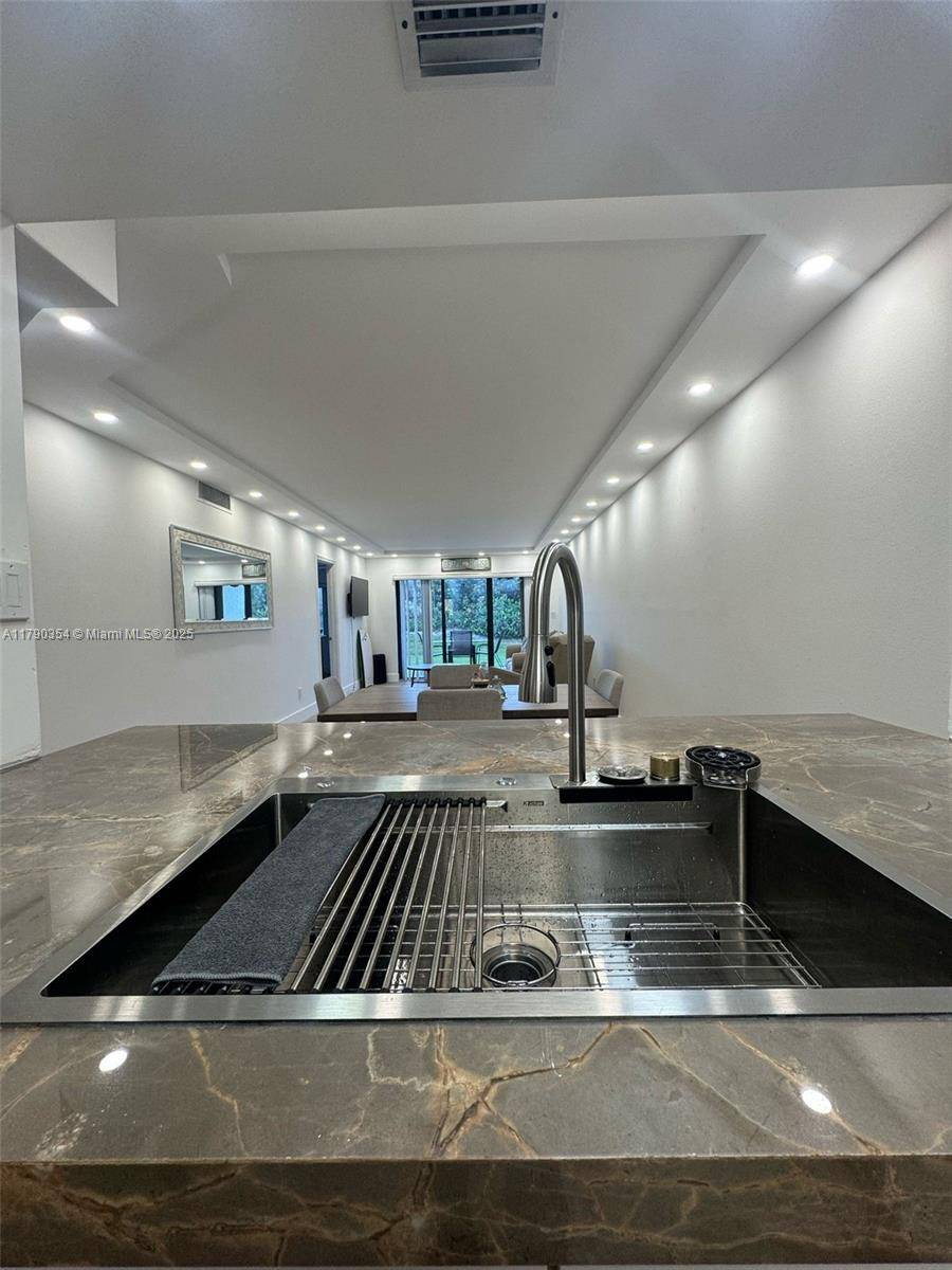 Jensen Beach, FL 34957,10044 S Ocean Dr #105