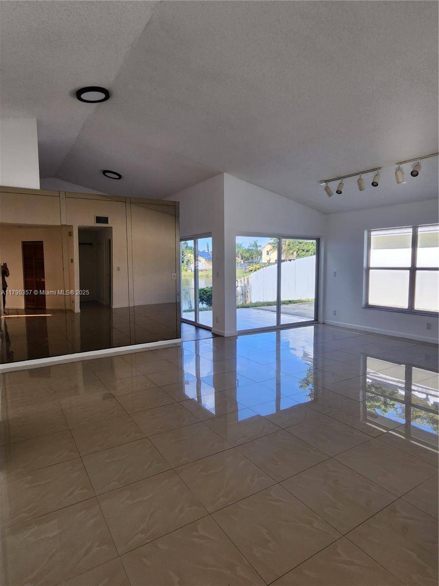 Cooper City, FL 33328,9711 SW 57th St