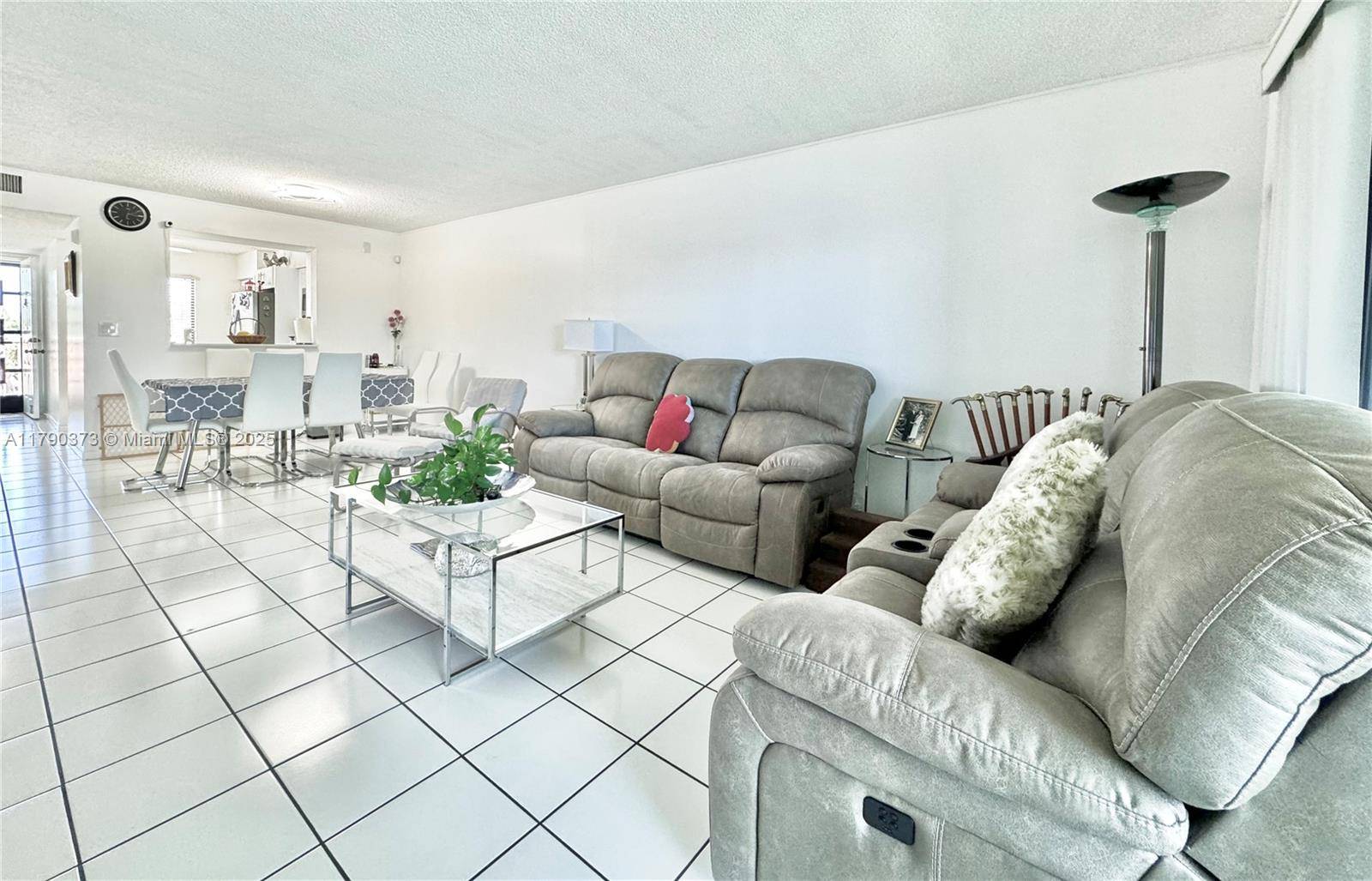 Delray Beach, FL 33484,6193 Pointe Regal Cir #304