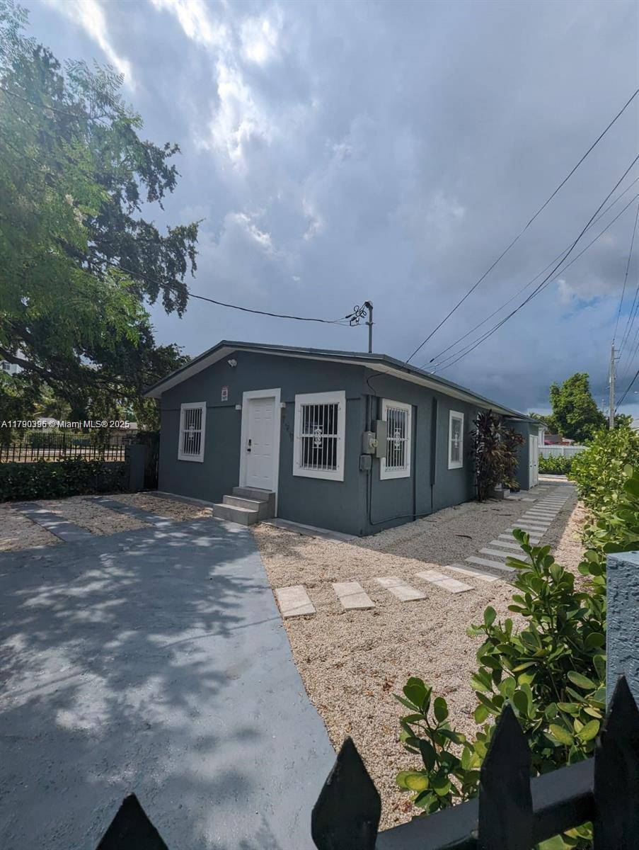 Miami, FL 33127,790 NW 60th St #2