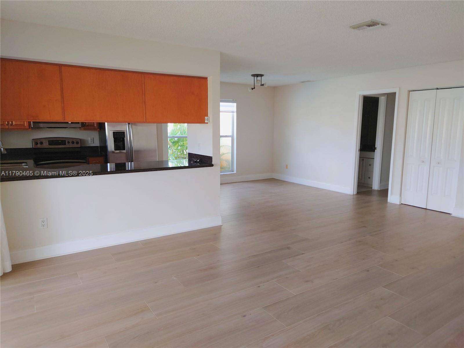 Boca Raton, FL 33428,21367 Chinaberry Dr #-