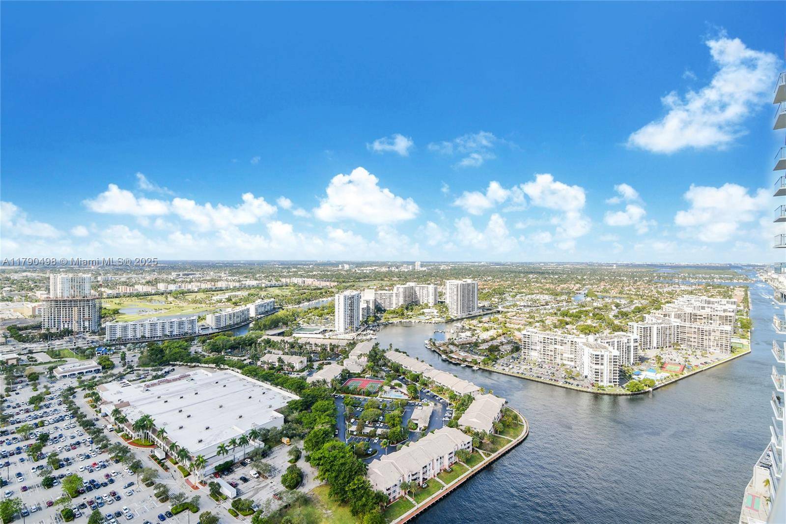Hollywood, FL 33019,4010 S Ocean Dr #T3708