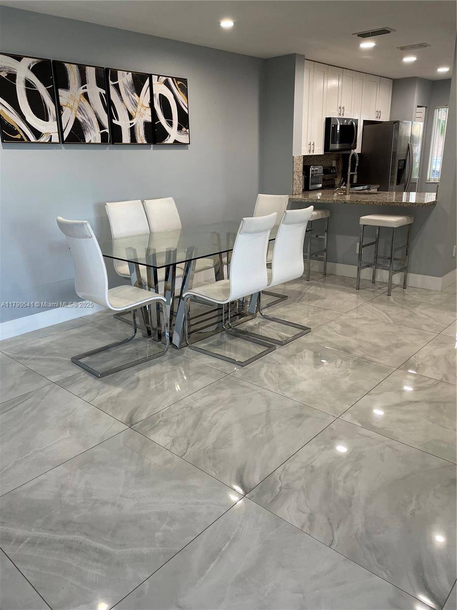 Miami, FL 33177,13900 SW 172nd Ln #13900