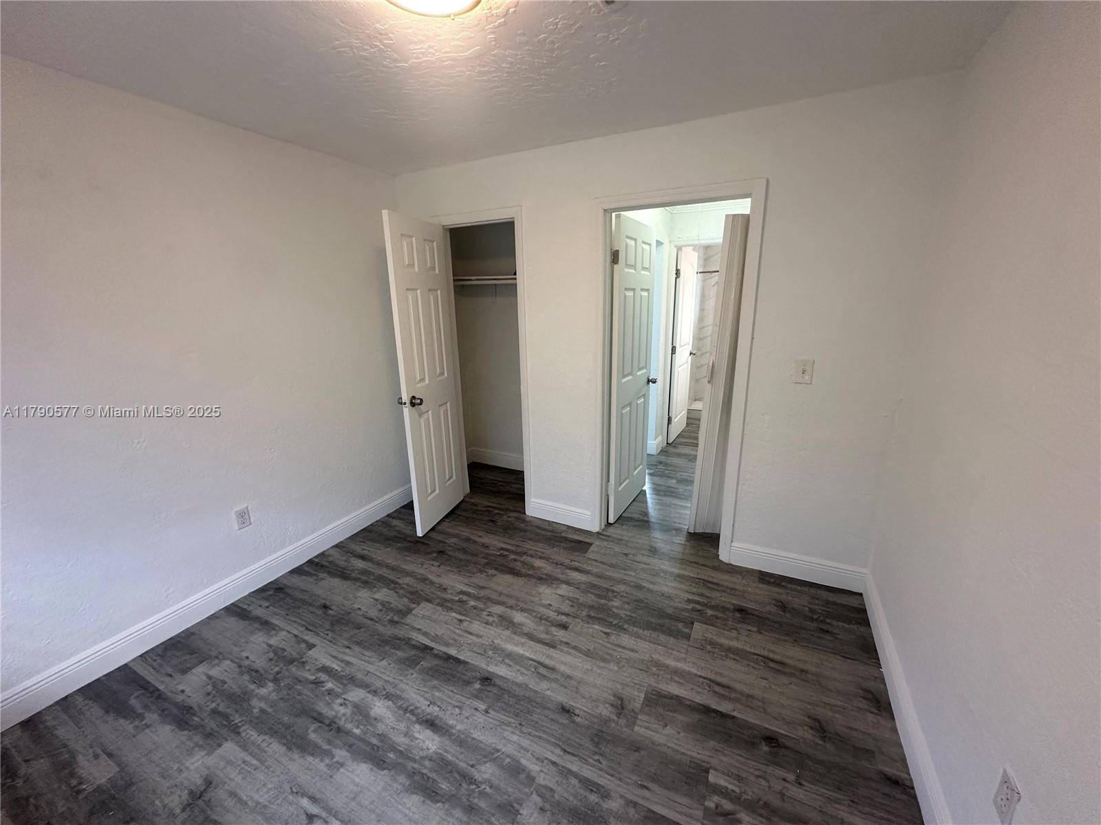 West Park, FL 33023,5511 SW 20th St #2