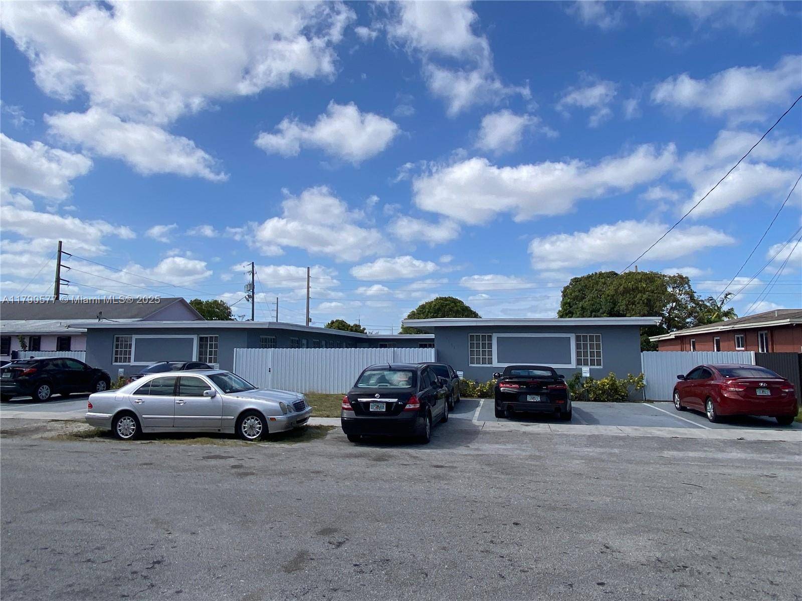 West Park, FL 33023,5511 SW 20th St #2