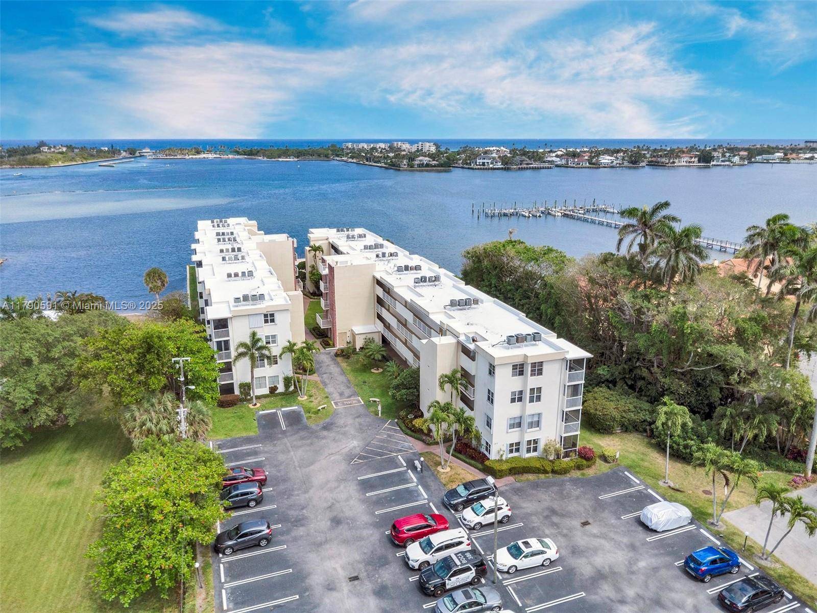 Boynton Beach, FL 33435,1810 New Palm Way #214