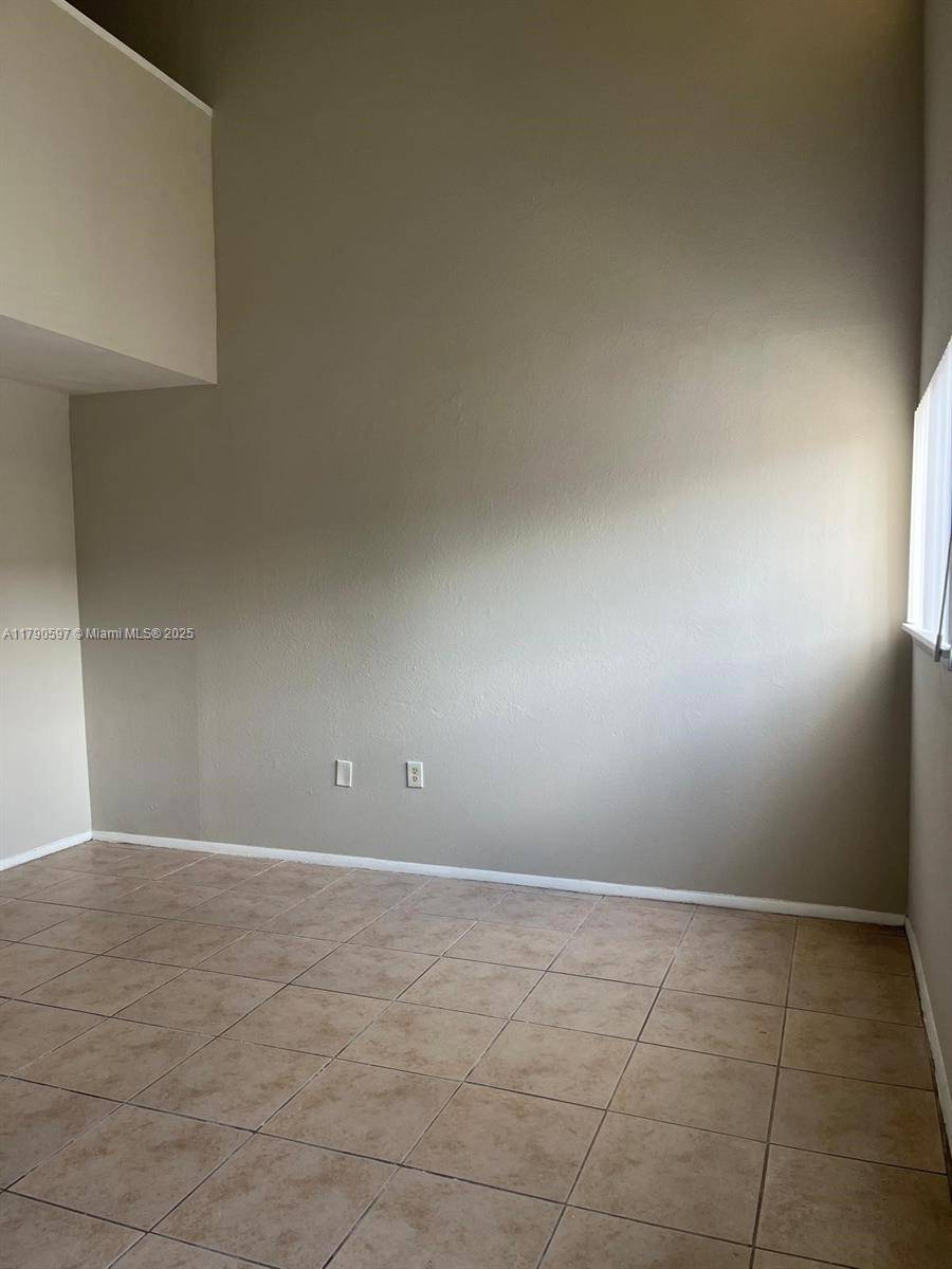 Orlando, FL 32839,4002 Dolomite #A