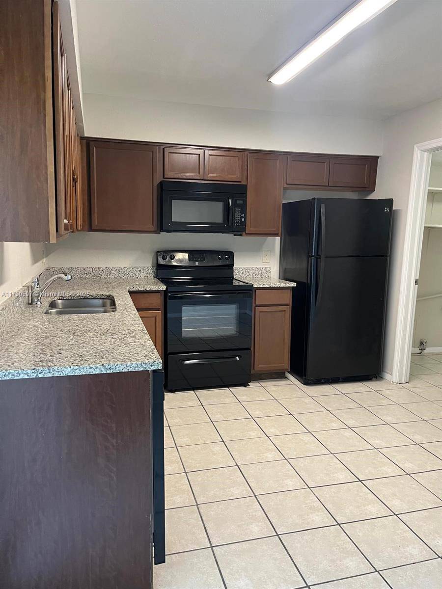 Orlando, FL 32839,4002 Dolomite #A