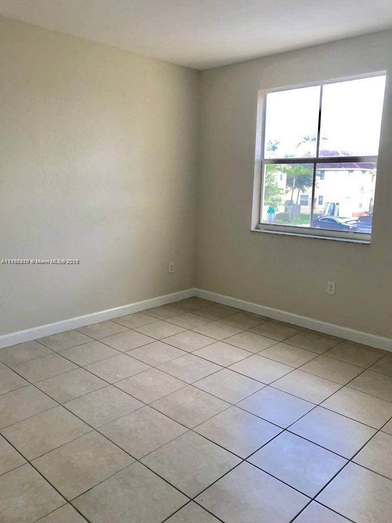 Homestead, FL 33035,2731 SE 17th Ave #201