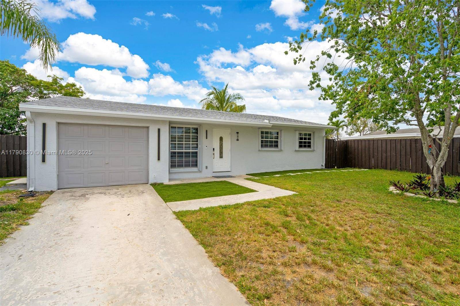 Margate, FL 33068,181 SW 76th Ter