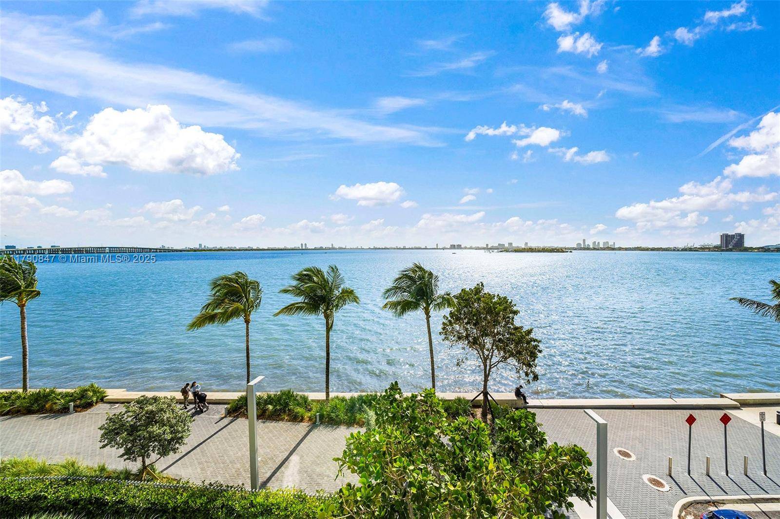 Miami, FL 33137,700 NE 26th Ter #403