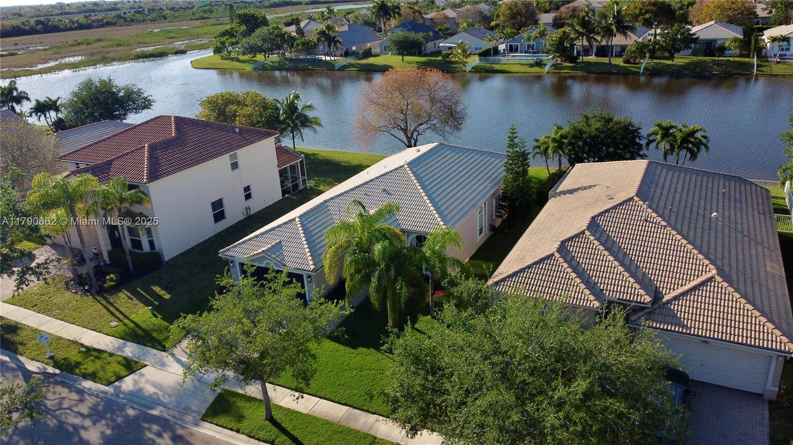 Pembroke Pines, FL 33028,14365 NW 15th St