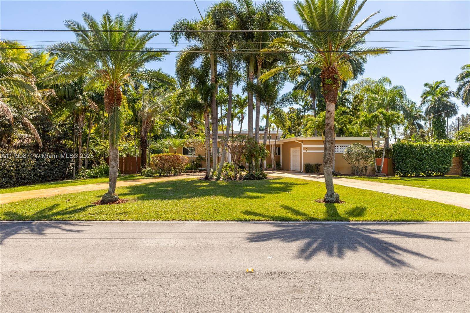 El Portal, FL 33150,172 NW 87th St