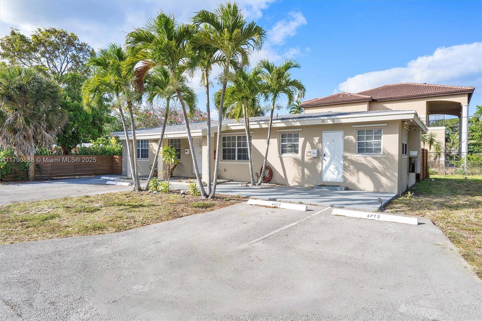 Fort Lauderdale, FL 33304,901 NE 16th St