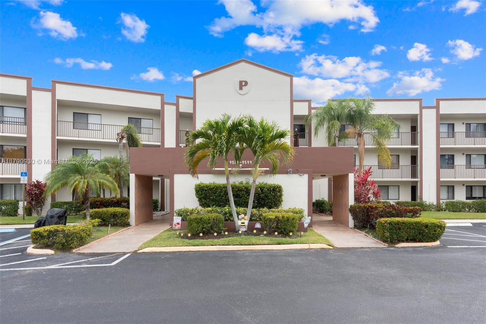 Tamarac, FL 33321,9585 N Belfort Cir #308