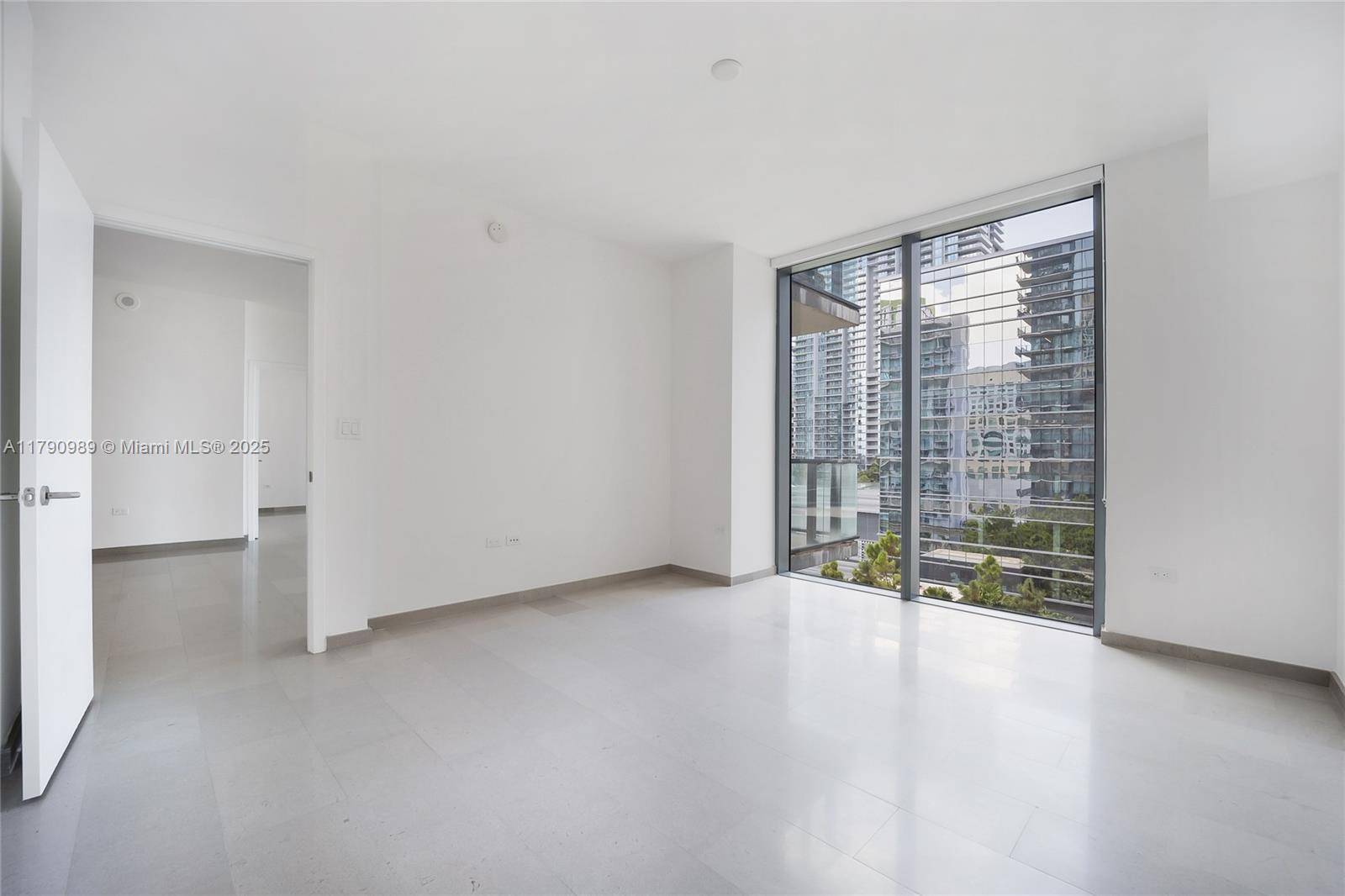 Miami, FL 33130,88 SW 7th St #1009