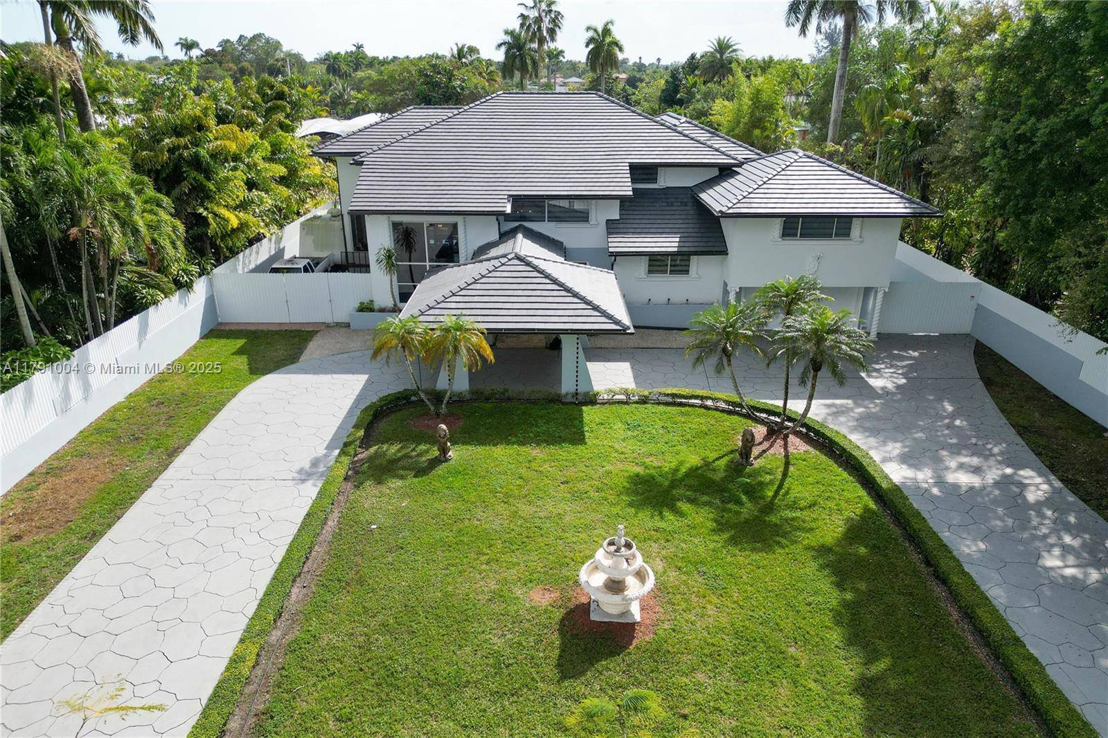 Miami, FL 33175,12040 SW 43rd St