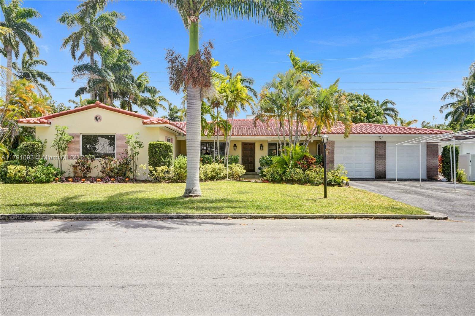 Hollywood, FL 33019,1242 Adams St