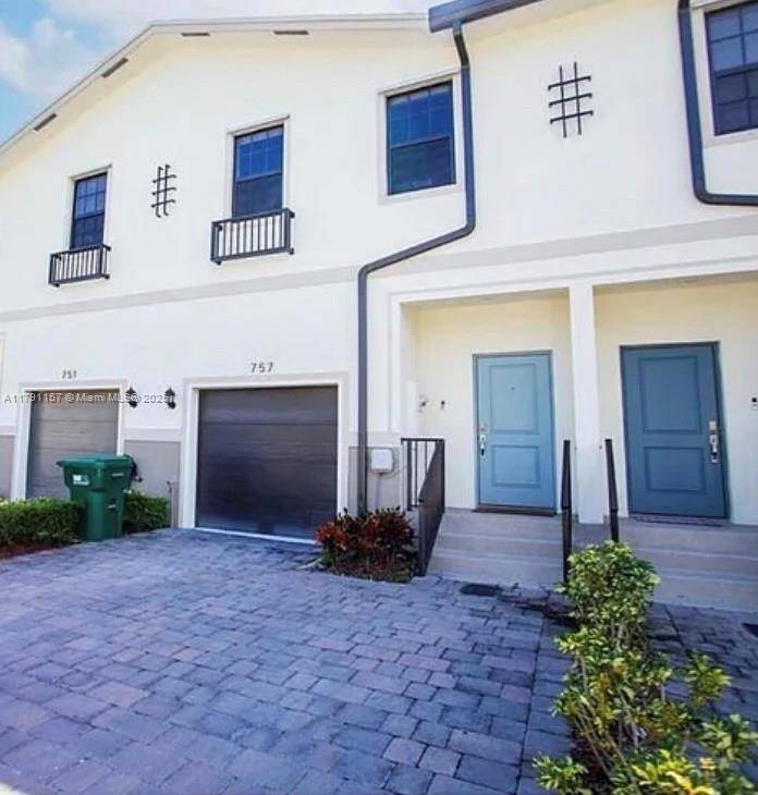 Florida City, FL 33034,757 SW 11th St
