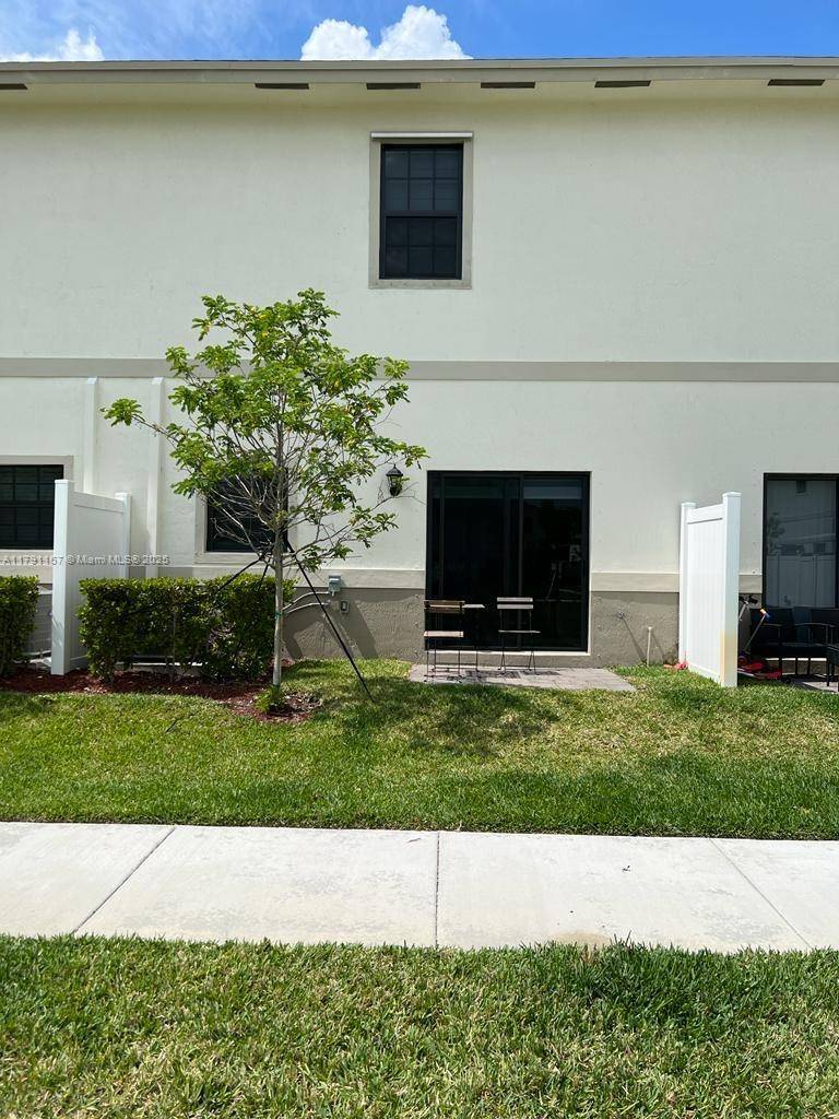 Florida City, FL 33034,757 SW 11th St