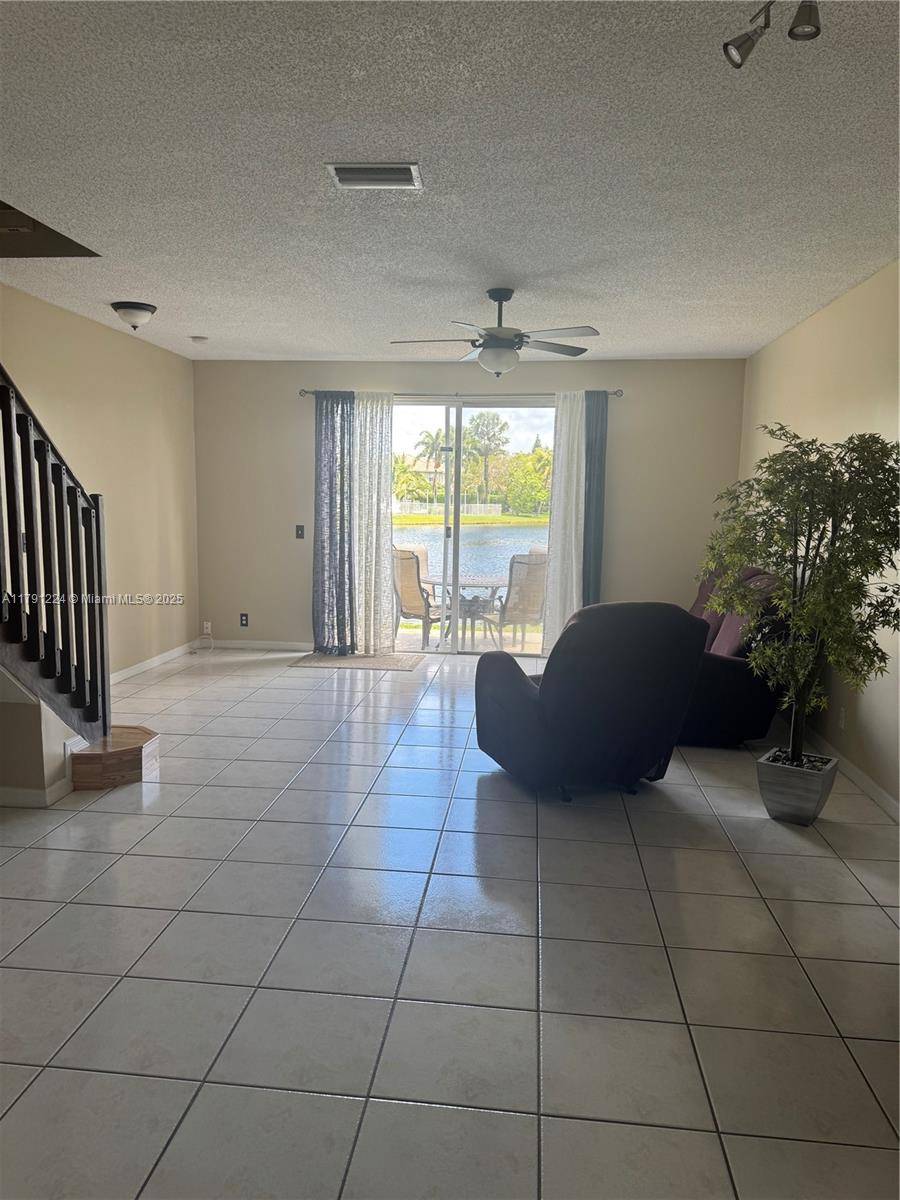 Weston, FL 33331,3736 San Simeon Cir #3736