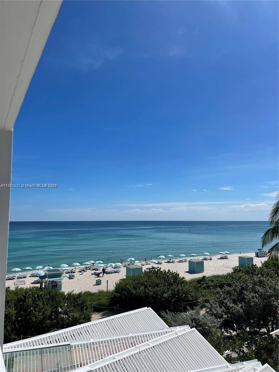 Miami Beach, FL 33141,6801 Collins Ave #320