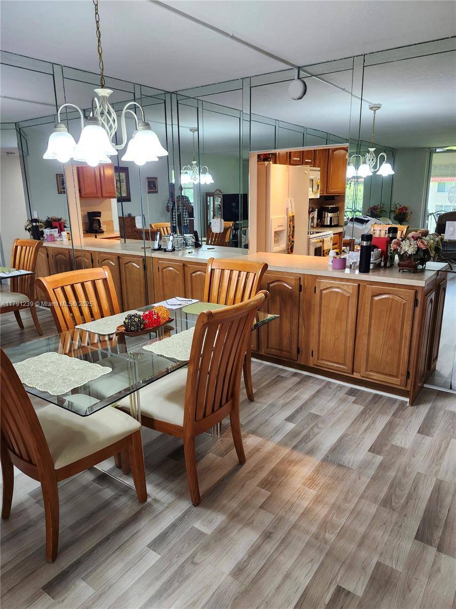 Pembroke Pines, FL 33025,9420 S Hollybrook Lake Dr #302