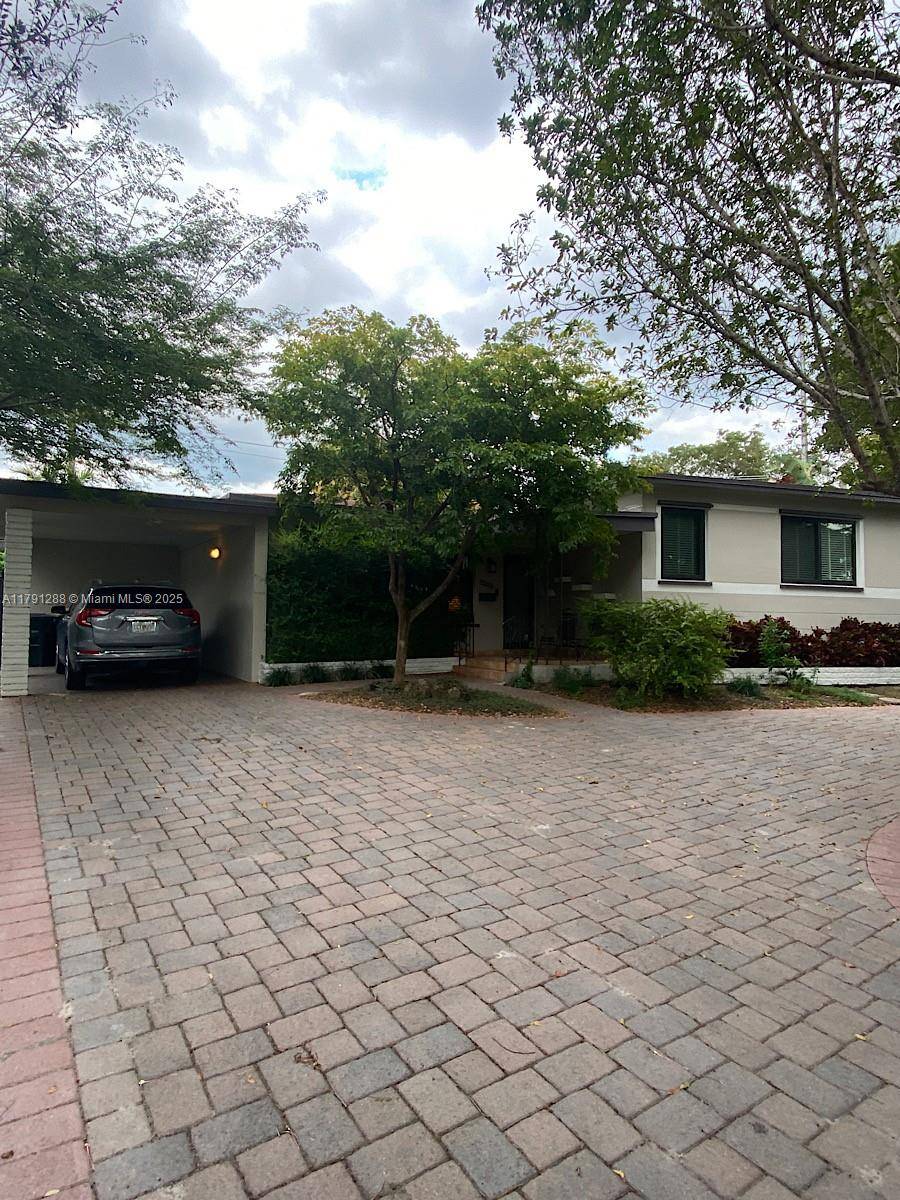 North Miami, FL 33161,12505 NE 1st Ave