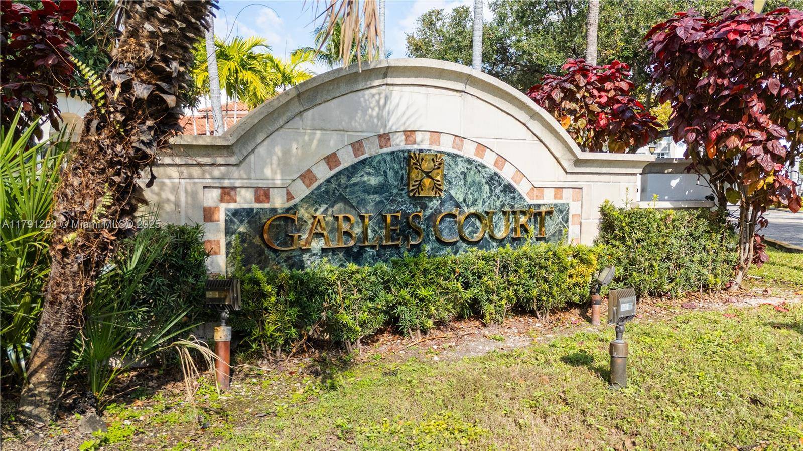 Miami, FL 33155,6821 SW 44th St #202