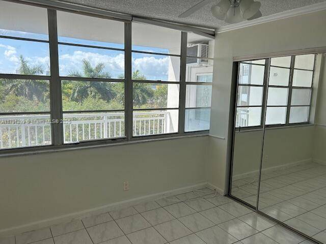 North Miami Beach, FL 33162,2025 NE 164th St #418