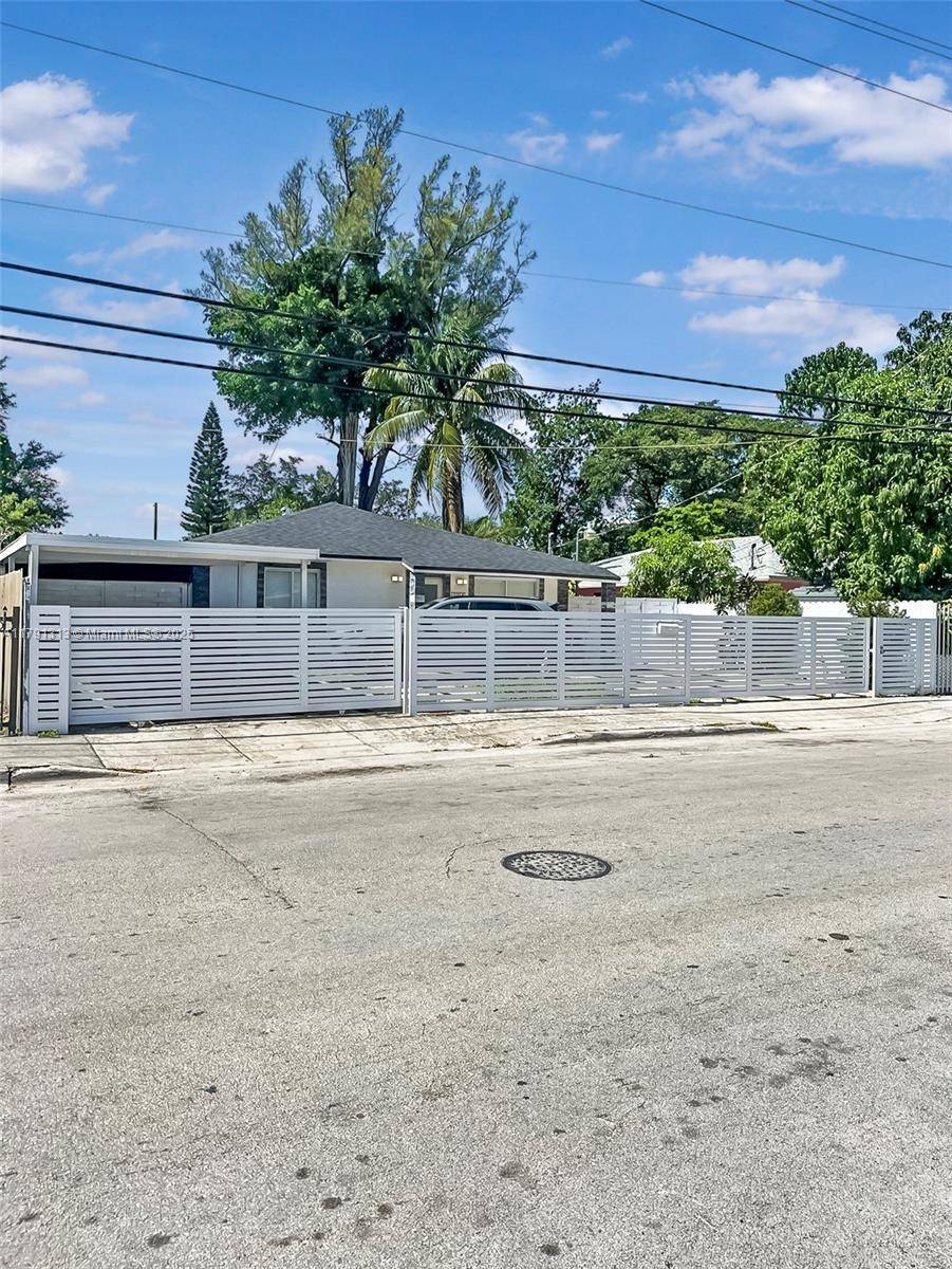 Miami, FL 33142,3354 NW 50th St